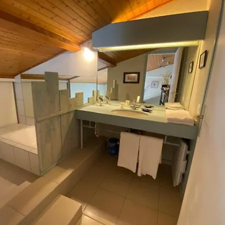 Duplex Pour 6 Avec Vue Océan, Balcon Et Garage Privatif - Fr-1-494-131 *